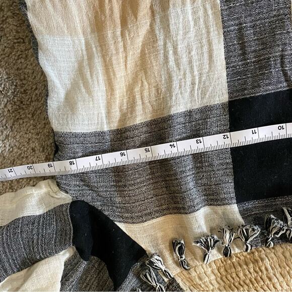 Soft surroundings small blouse - Picture 7 of 8